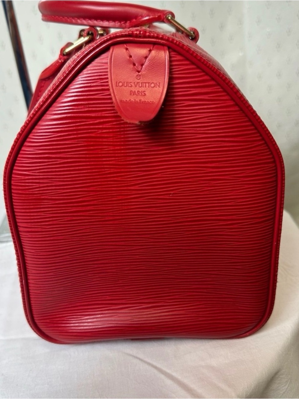 Louis Vuitton Red Epi Speedy 30 with Gold Hardware - Picture 10 of 16